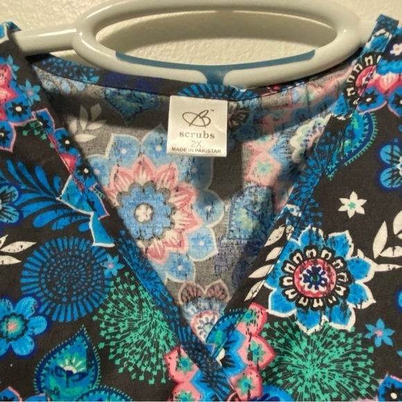 Bobbie Brooks Scrub Shirt Top Women’s Size 2X Cotton Pockets Blue Elastic - Picture 9 of 9